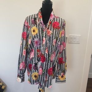 Romantic blouse with original pattern!